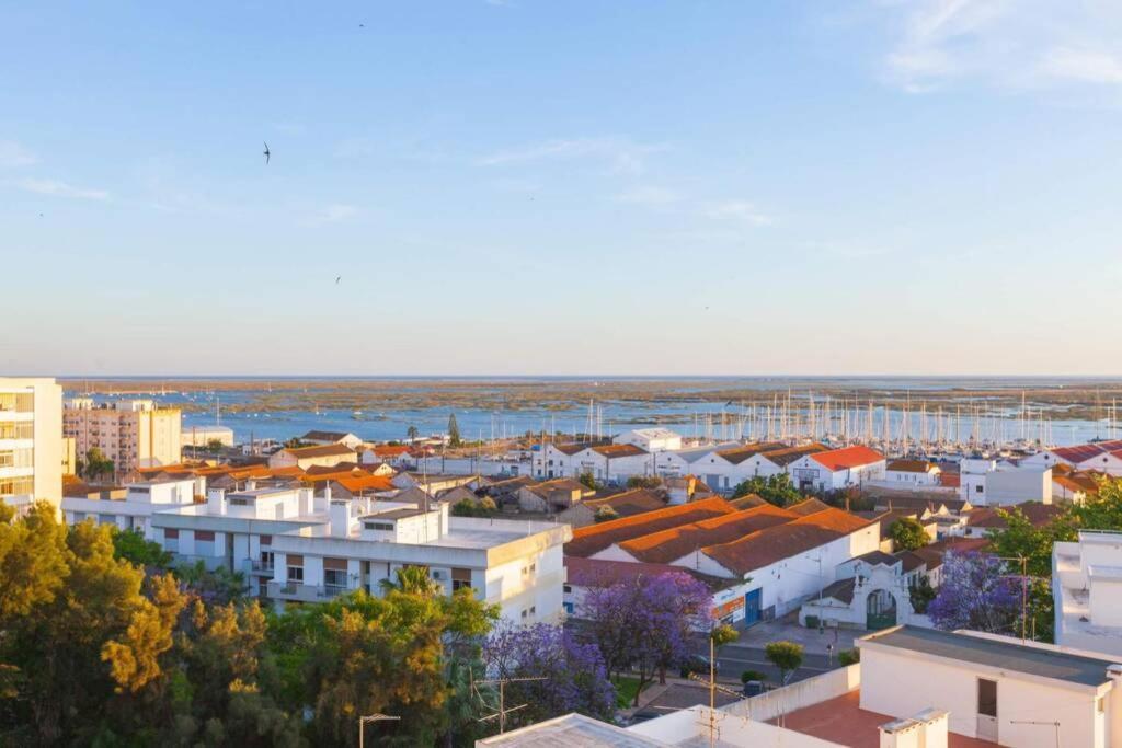 Sunset Entre A Ria E O Teatro Apartment Faro Luaran gambar