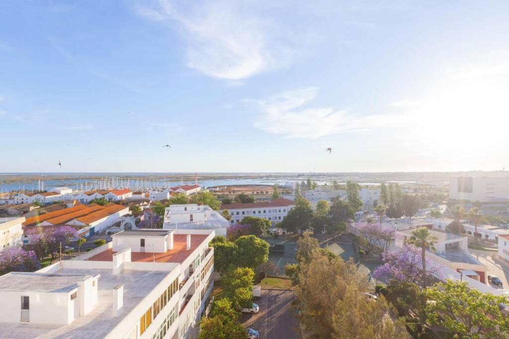Sunset Entre A Ria E O Teatro Apartment Faro Luaran gambar